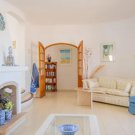 65 Vale Do Milho Vila